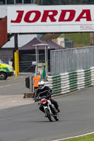 Vintage-motorcycle-club;eventdigitalimages;mallory-park;mallory-park-trackday-photographs;no-limits-trackdays;peter-wileman-photography;trackday-digital-images;trackday-photos;vmcc-festival-1000-bikes-photographs